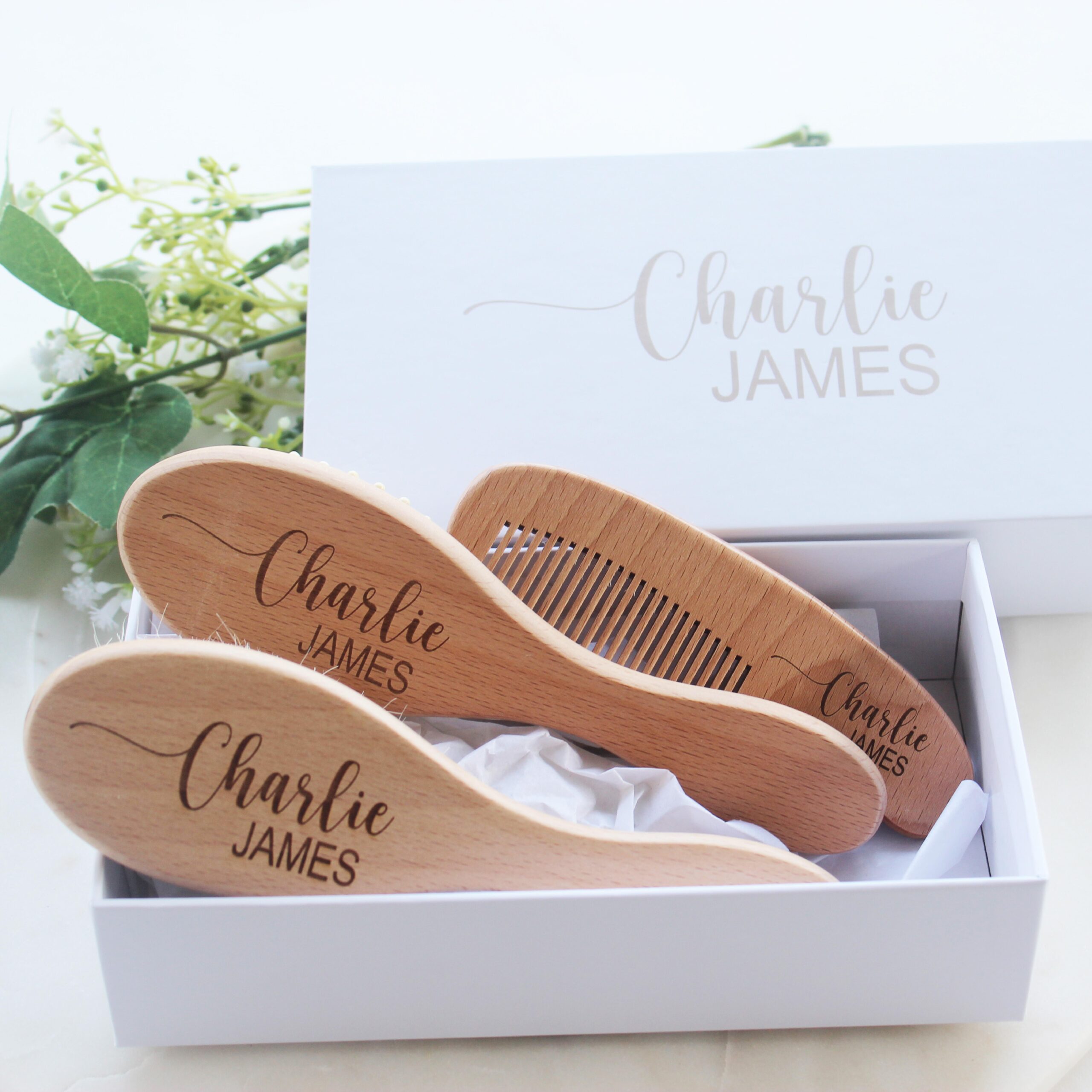 Tail Font Baby Brush Set